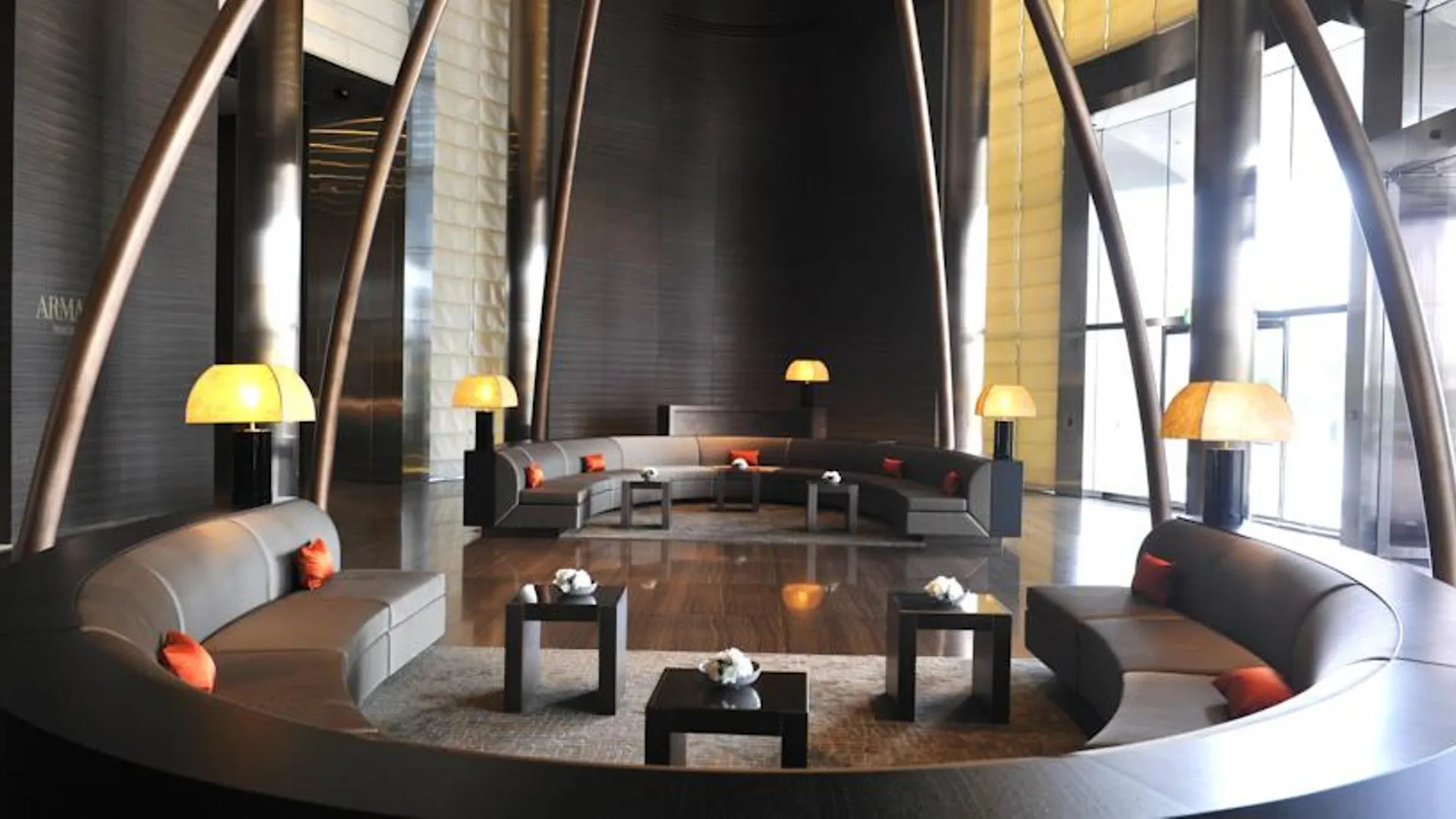 Armani Hotel דובאי