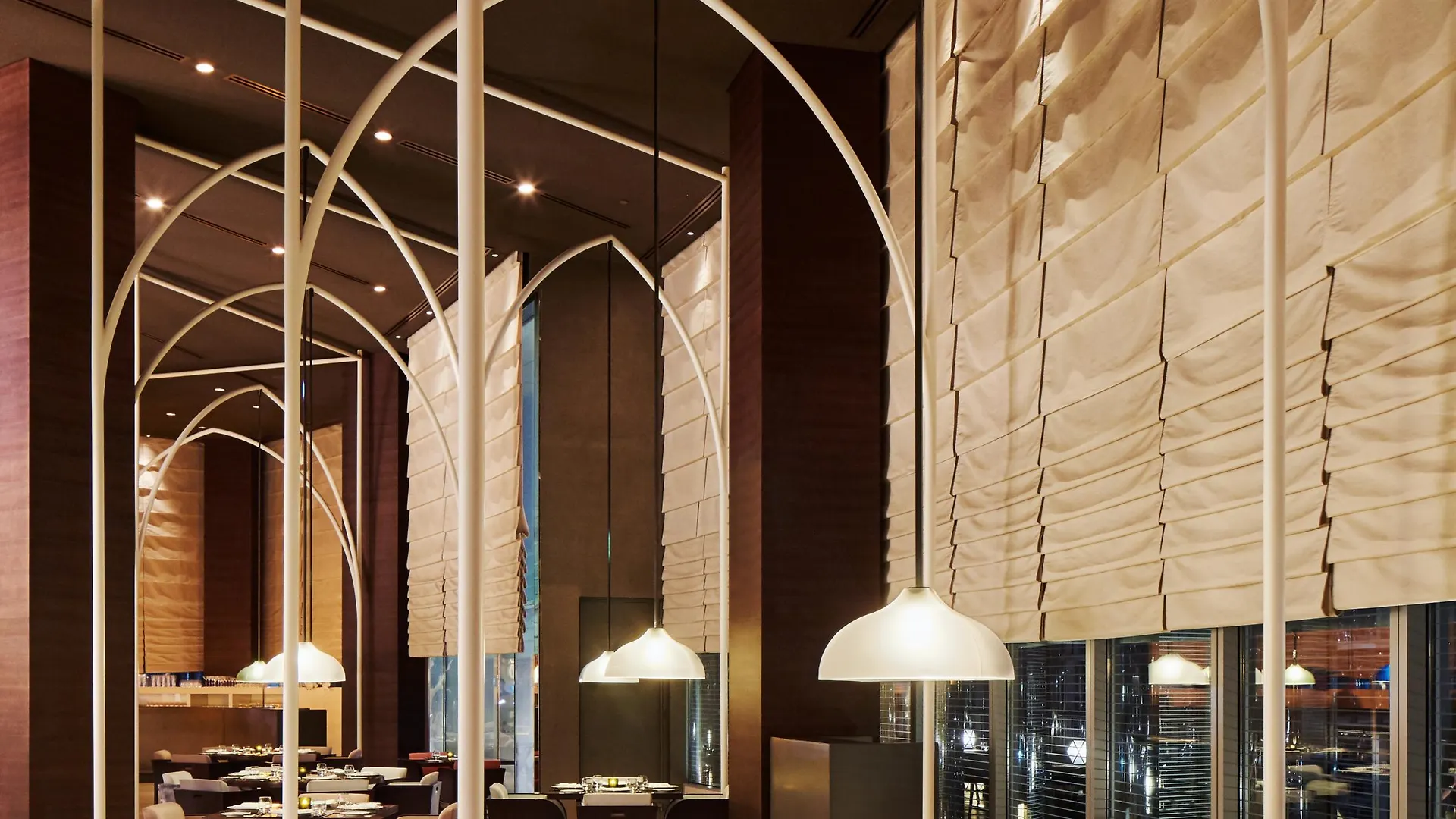 Armani Hotel דובאי