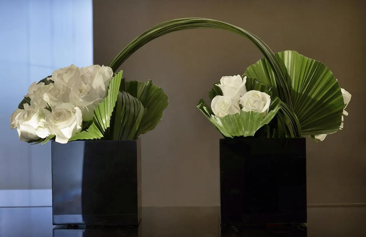 Armani Hotel דובאי 5*,  איחוד האמירויות הערביות